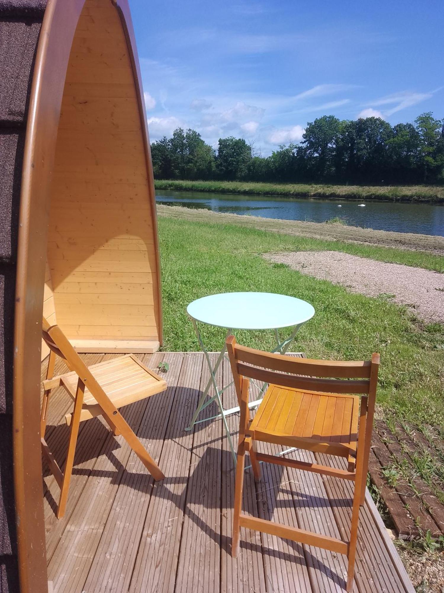 La Halte Du Canal Luthenay-Uxeloup Exteriér fotografie
