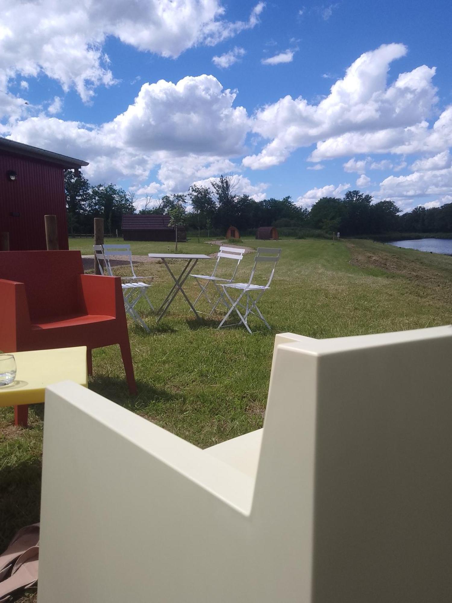 La Halte Du Canal Luthenay-Uxeloup Exteriér fotografie