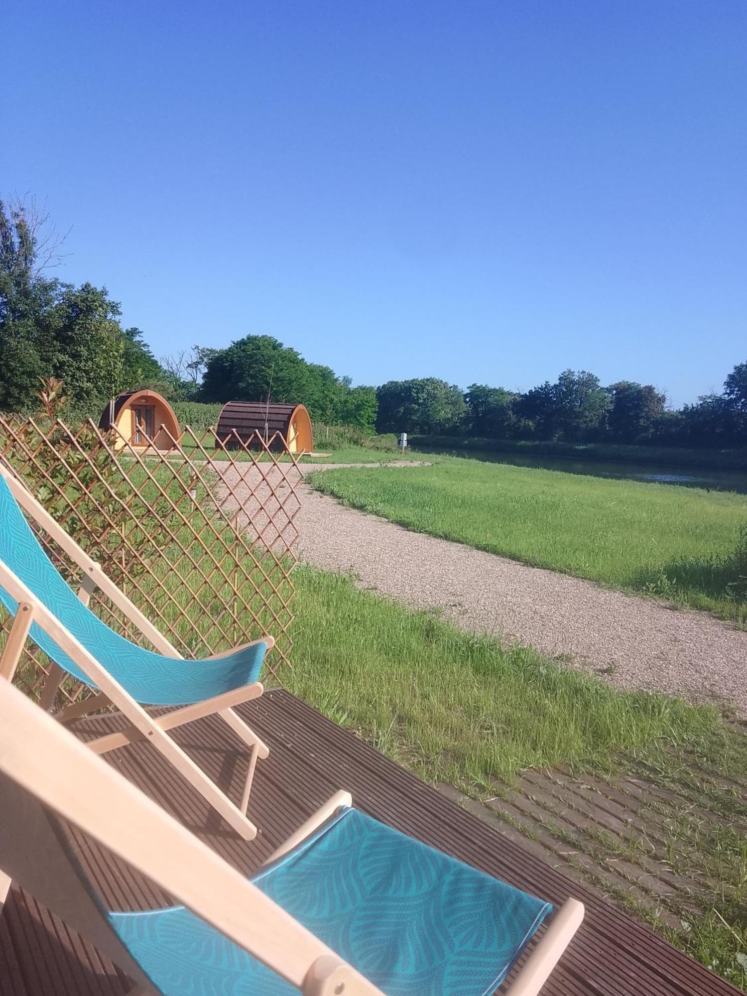 La Halte Du Canal Luthenay-Uxeloup Exteriér fotografie
